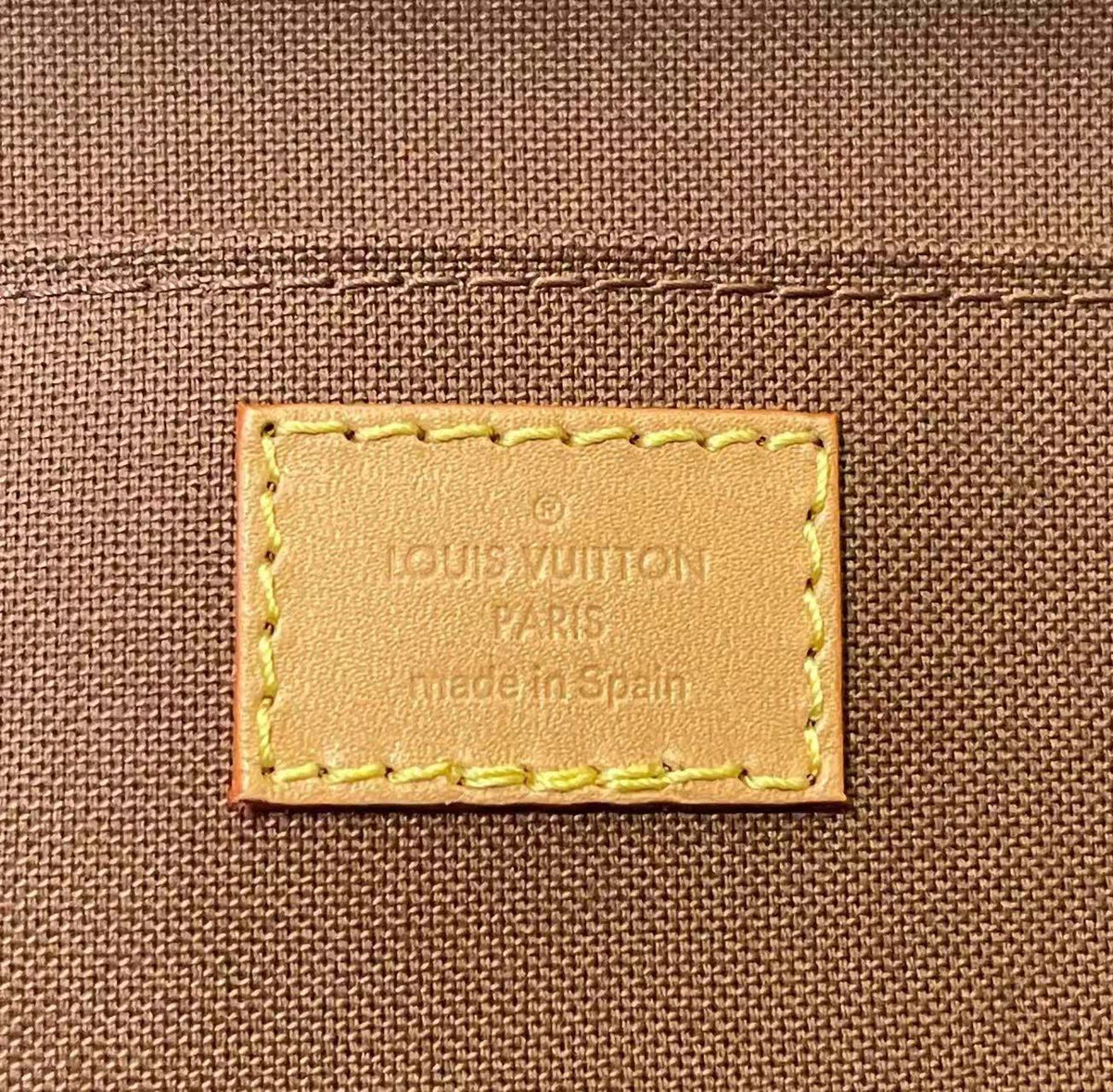 LOUIS VUITTON PETIT SAC PLAT IN MONOGRAM