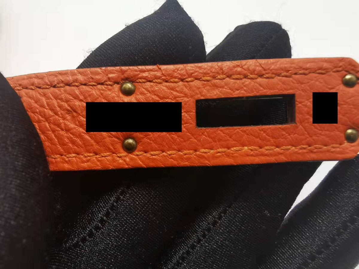 Hermes Kelly 28 Togo 9J feu GHW With An Extra Twilly