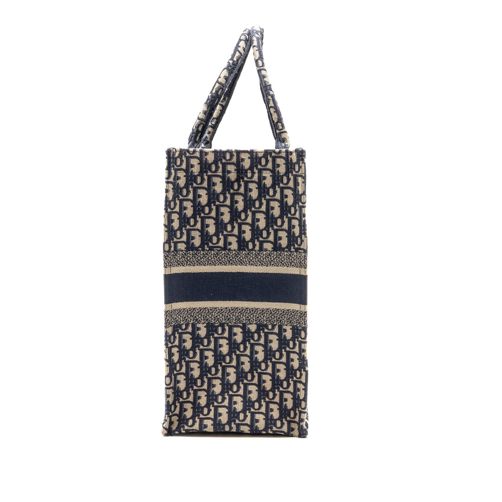 DIOR LARGE BOOK TOTE BLUE DIOR OBLIQUE EMBROIDERY