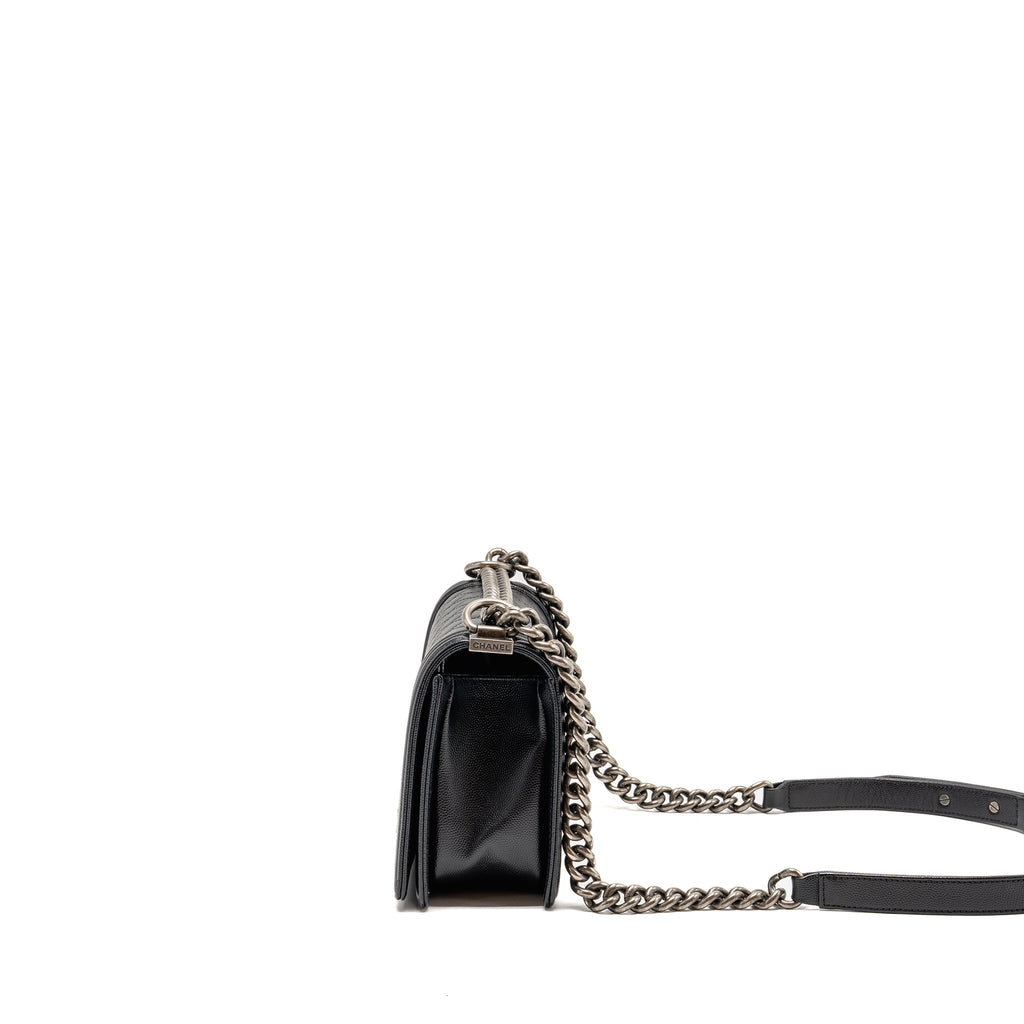 CHANEL MEDIUM BOY BAG CAVIAR BLACK RUTHENIUM SILVER HARDWARE