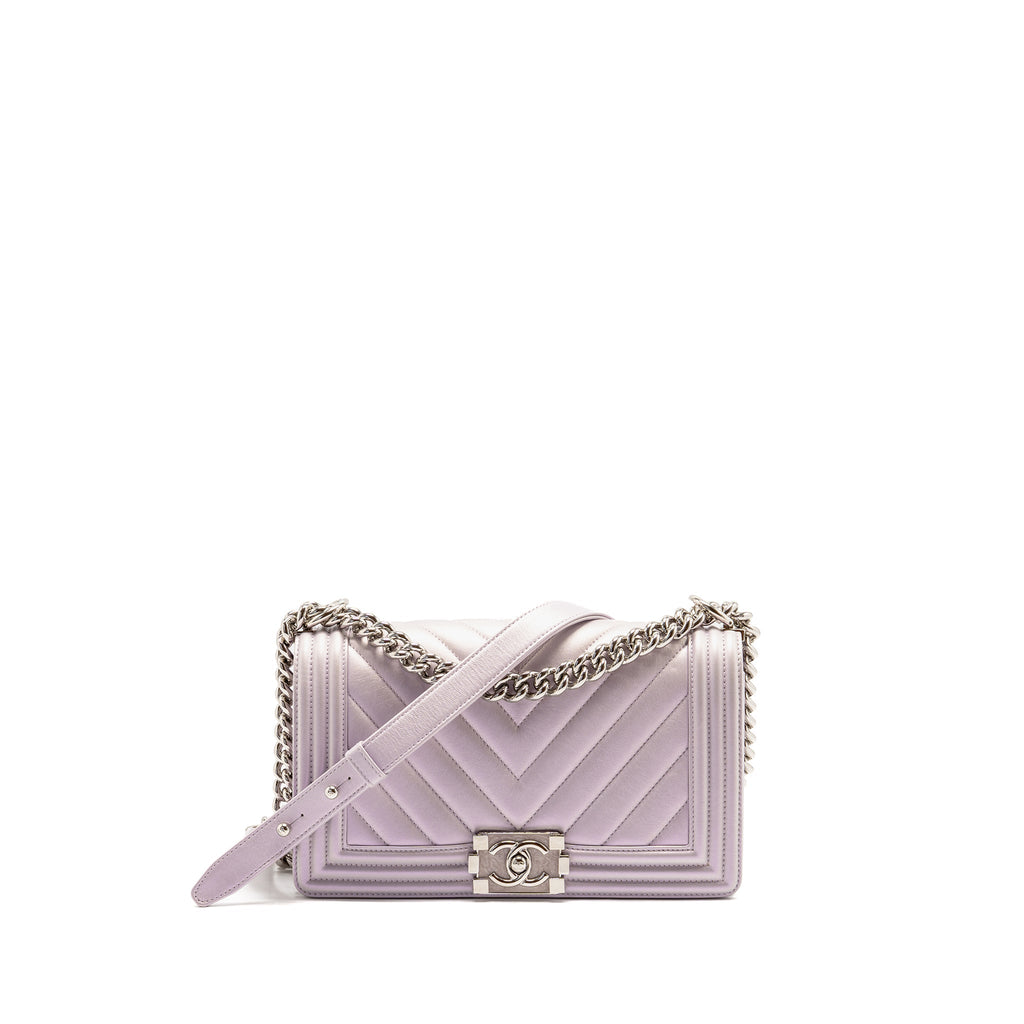 Chanel medium boy bag chevron Lambskin iridescent lilac SHW