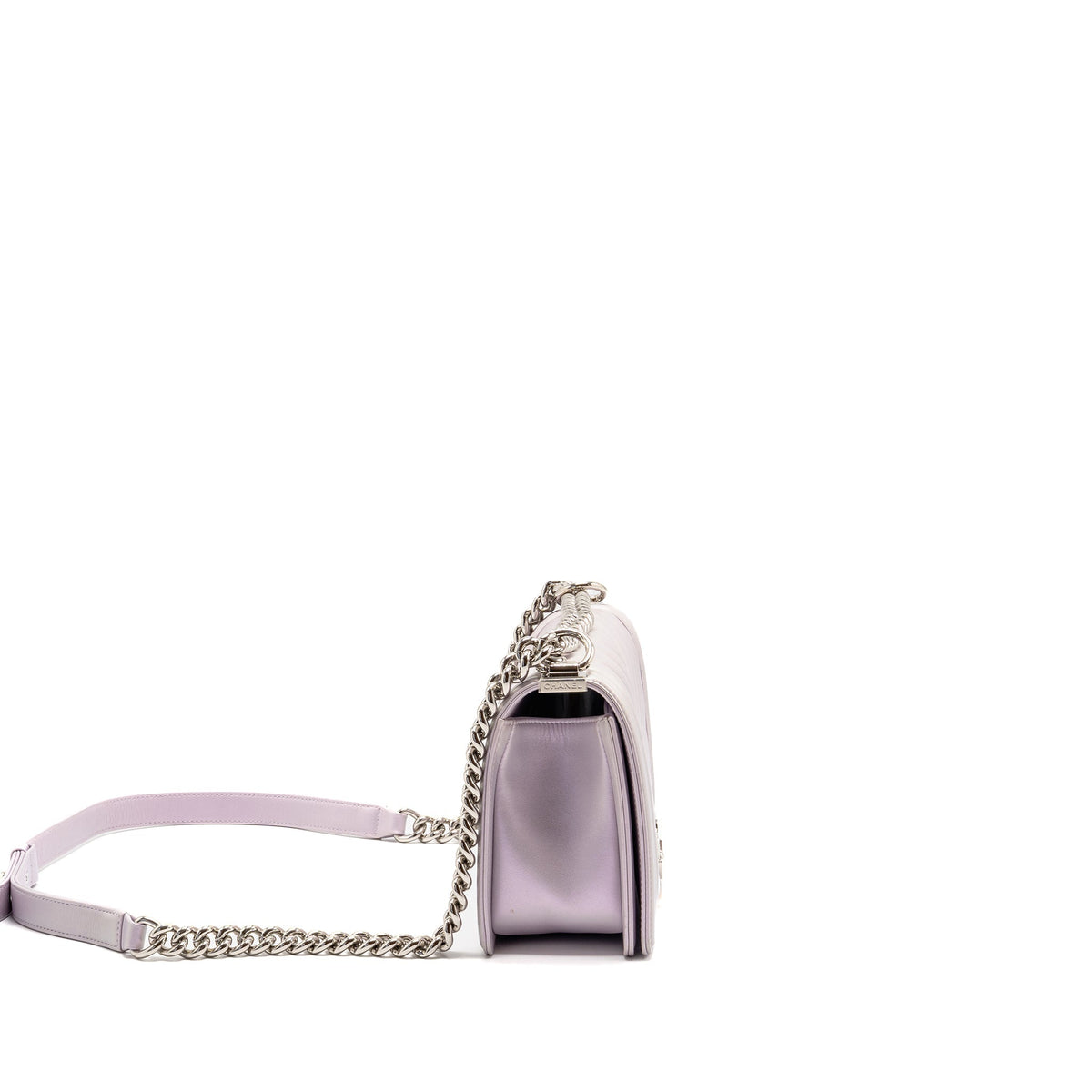Chanel medium boy bag chevron Lambskin iridescent lilac SHW