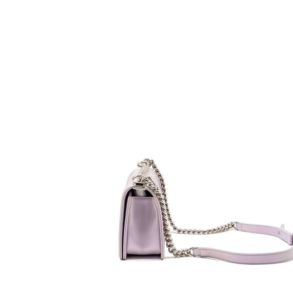 Chanel medium boy bag chevron Lambskin iridescent lilac SHW