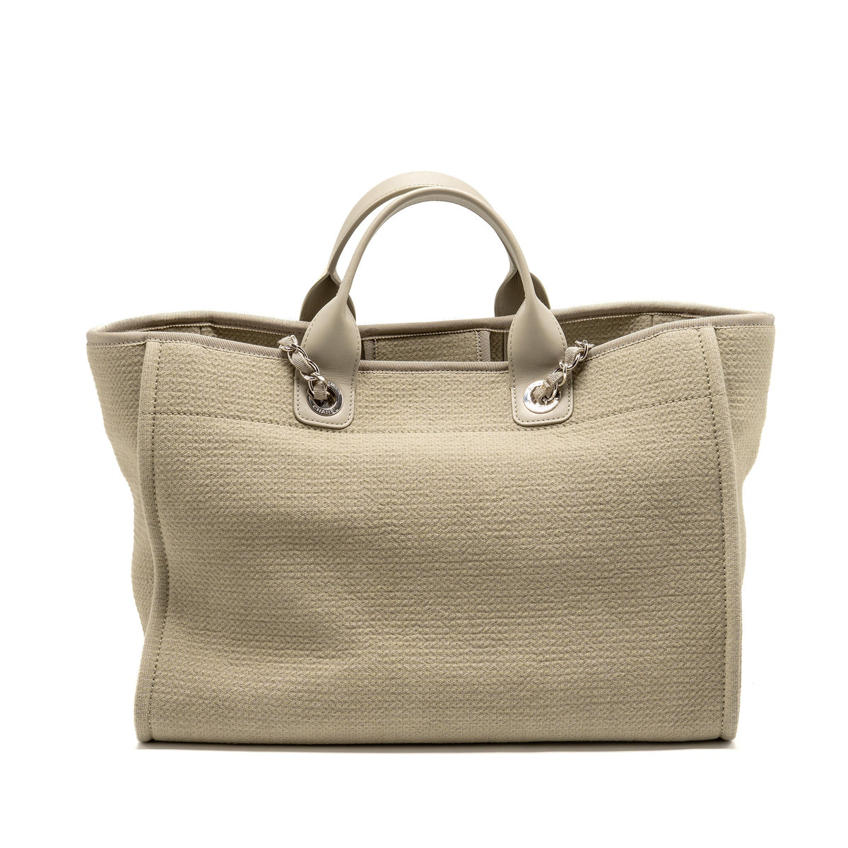 CHANEL DEAUVILLE TOTE BAG FABRIC / LEATHER LIGHT GREY SHW (MICROCHIP)