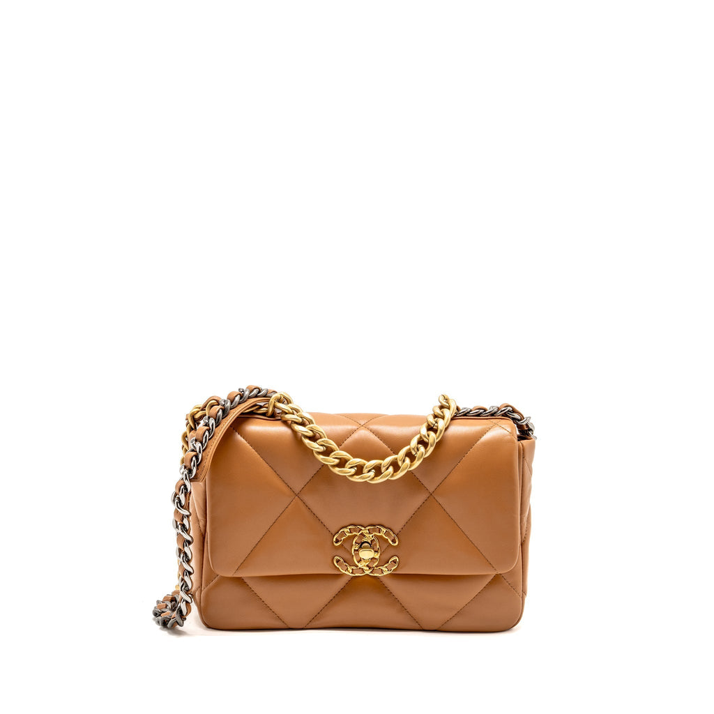 CHANEL SMALL 19 BAG LAMBSKIN CARAMEL MULTICOLOURED HARDWARE (MICROCHIP)