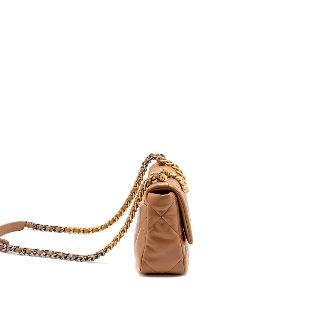 CHANEL SMALL 19 BAG LAMBSKIN CARAMEL MULTICOLOURED HARDWARE (MICROCHIP)