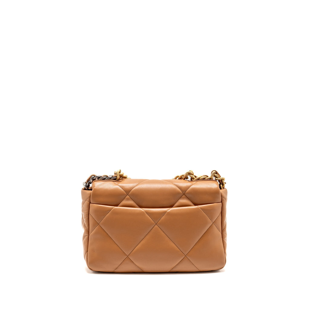 CHANEL SMALL 19 BAG LAMBSKIN CARAMEL MULTICOLOURED HARDWARE (MICROCHIP)