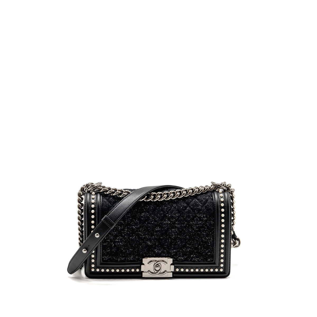 Chanel Medium boy bag fabric / lambskin black SHW