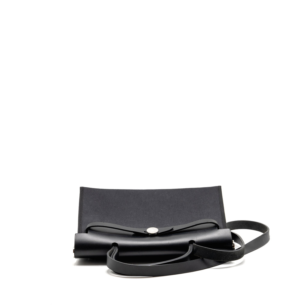 Hermes herbag 31 zip bag canvas/Hunter leather black SHW