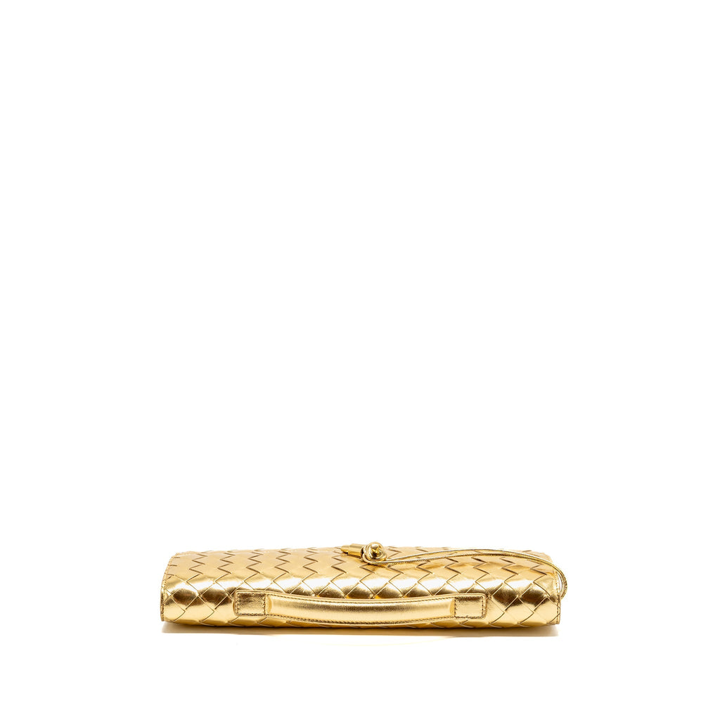 Bottega Veneta Andiamo Clutch Foggy Mirror Effect Intrecciato Leather Gold GHW