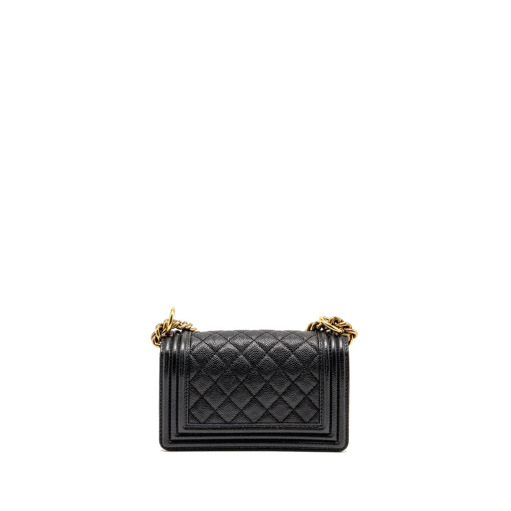 CHANEL SMALL BOY BAG GRAINED CALFSKIN BLACK GHW