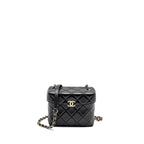 CHANEL FLAP VANITY WITH CHAIN LAMBSKIN BLACK LGWH (MICROCHIP)