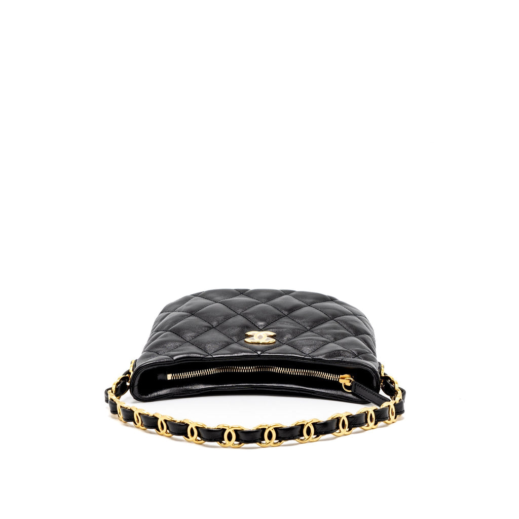 CHANEL 22K HOBO SHOULDER BAG LAMBSKIN BLACK GHW (MICROCHIP)