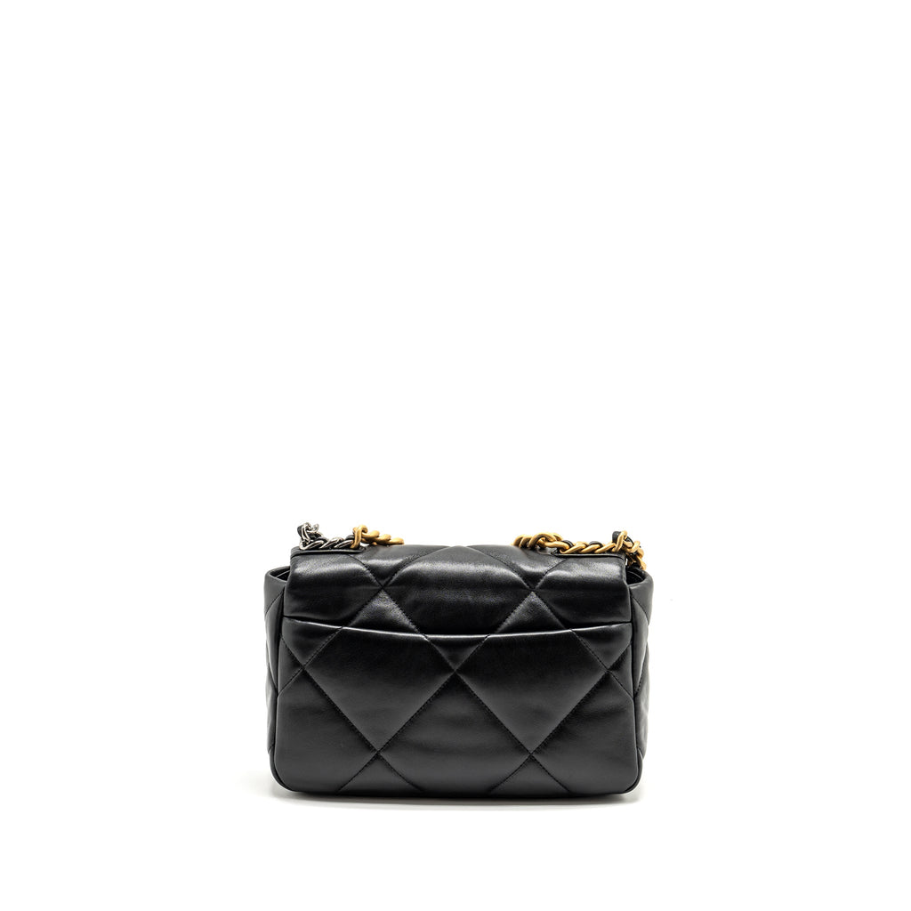 CHANEL SMALL 19 BAG LAMBSKIN BLACK MULTICOLOUR HARDWARE (MICROCHIP)