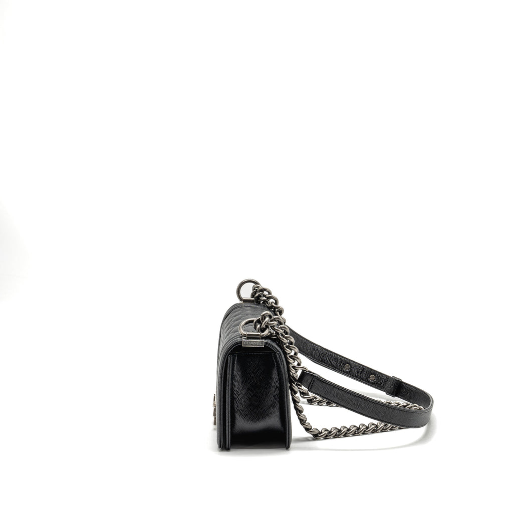 CHANEL SMALL BOY BAG CAVIAR BLACK SHW (MICROCHIP)