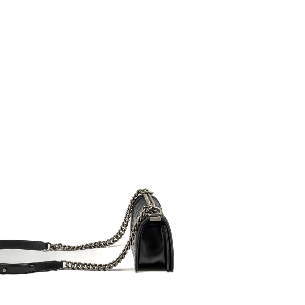 CHANEL SMALL BOY BAG CALFSKIN BLACK RUTHENIUM HARDWARE (MICROCHIP)