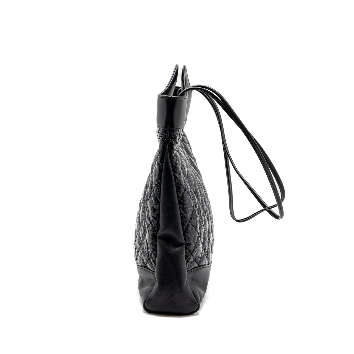 CHANEL LARGE 31 BAG CALFSKIN BLACK LGHW