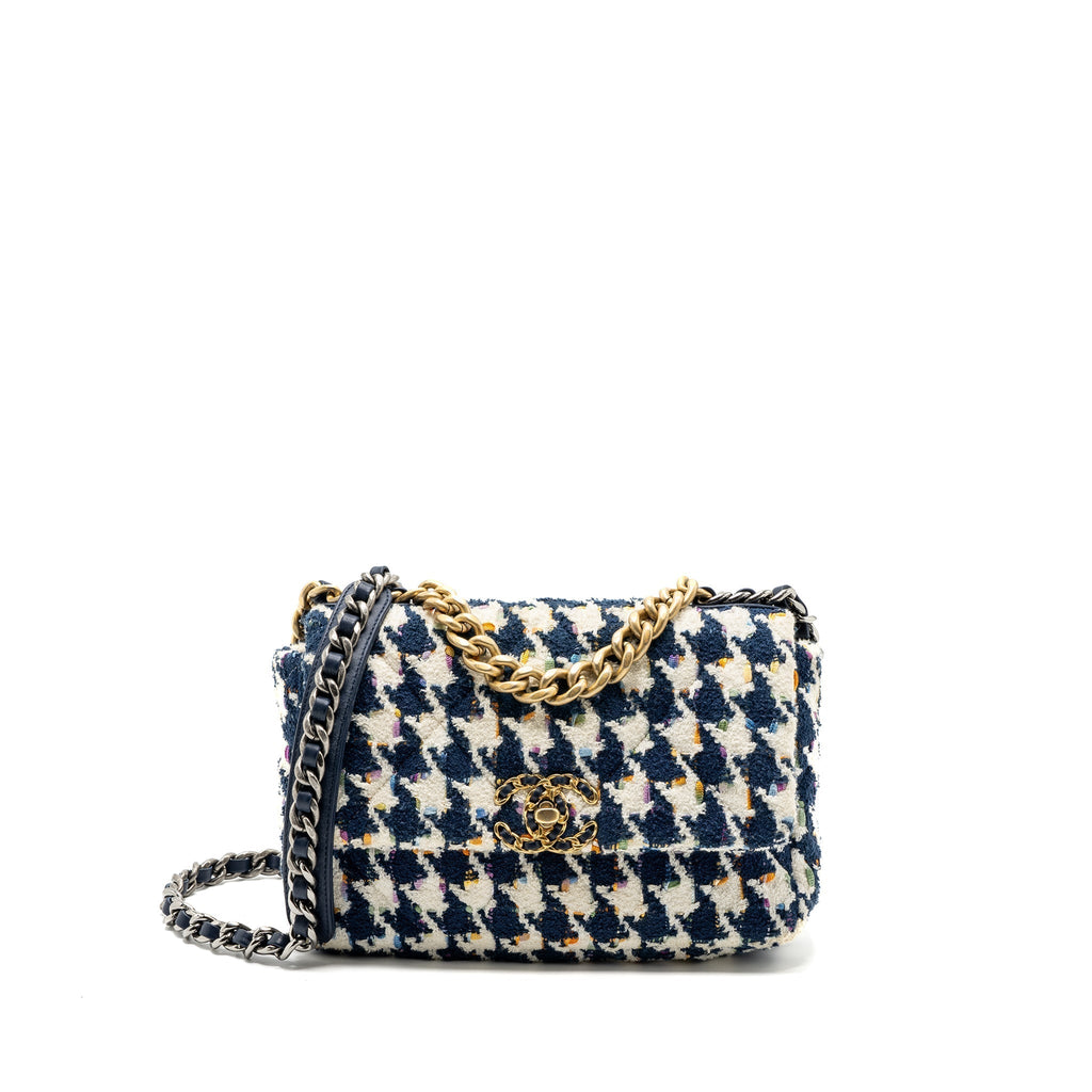CHANEL SMALL 19 BAG FABRIC MULTICOLOUR BLUE / WHITE MULTICOLOUR HARDWARE