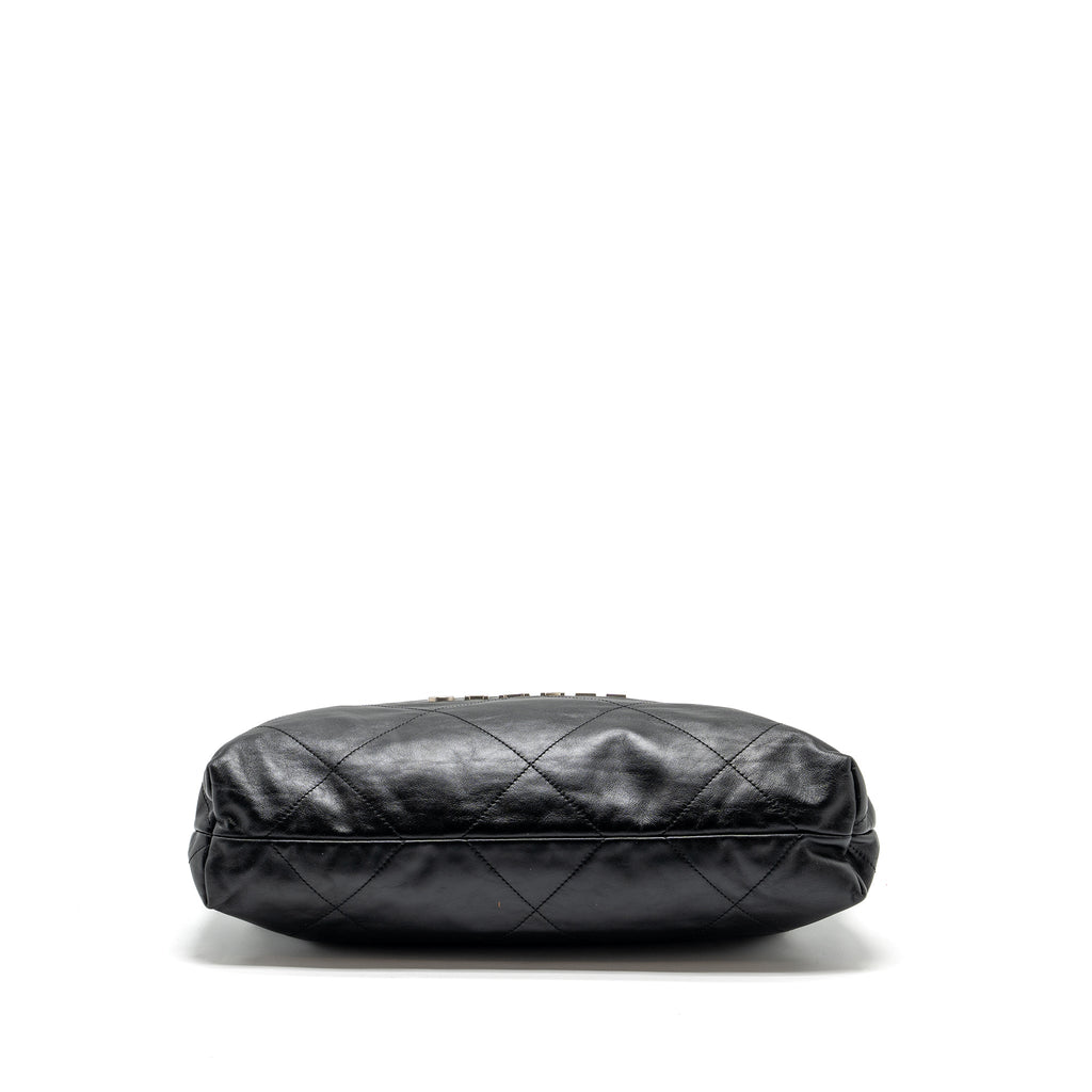 CHANEL MEDIUM 22 BAG CALFSKIN BLACK SHW (MICROCHIP)