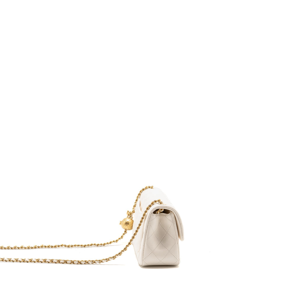 Chanel 26c Pearl Crush mini rectangular flap bag lambskin white GHW (microchip)