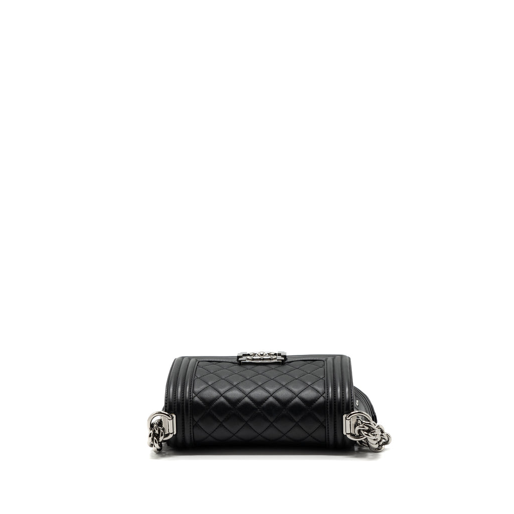 CHANEL SMALL BOY BAG CALFSKIN BLACK SHW (MICROCHIP)