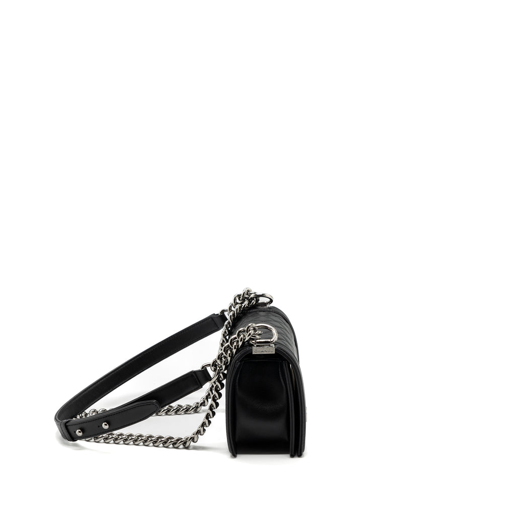 CHANEL SMALL BOY BAG CALFSKIN BLACK SHW (MICROCHIP)