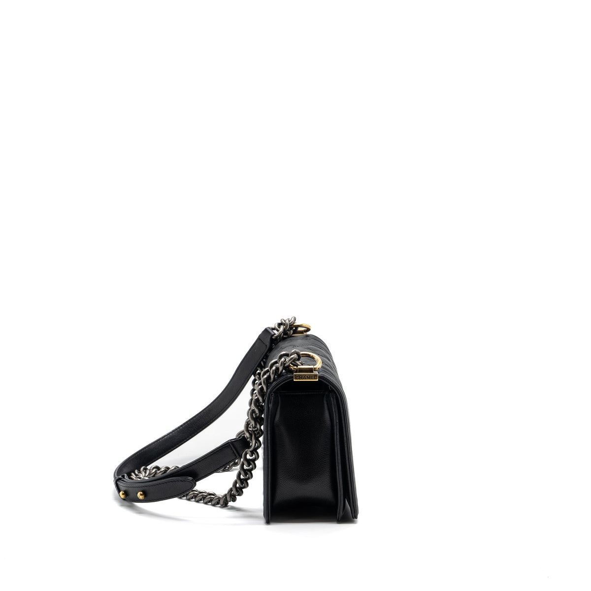 CHANEL MEDIUM BOY BAG CALFSKIN BLACK MULTICOLOUR HARDWARE