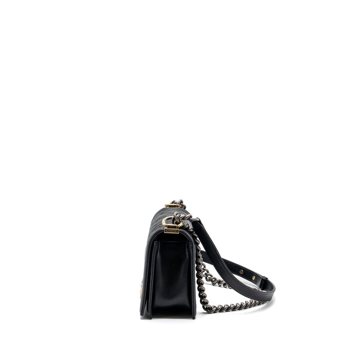 CHANEL MEDIUM BOY BAG CALFSKIN BLACK MULTICOLOUR HARDWARE