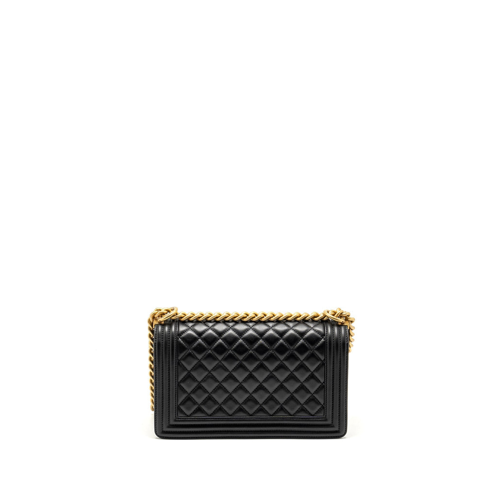 CHANEL MEDIUM BOY BAG CALFSKIN BLACK GHW