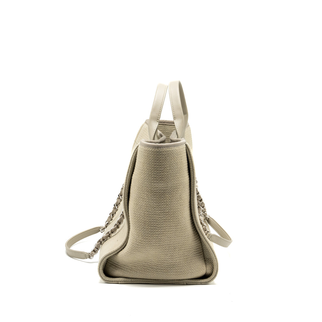 CHANEL DEAUVILLE TOTE BAG CANVAS BEIGE SHW (MICROCHIP)