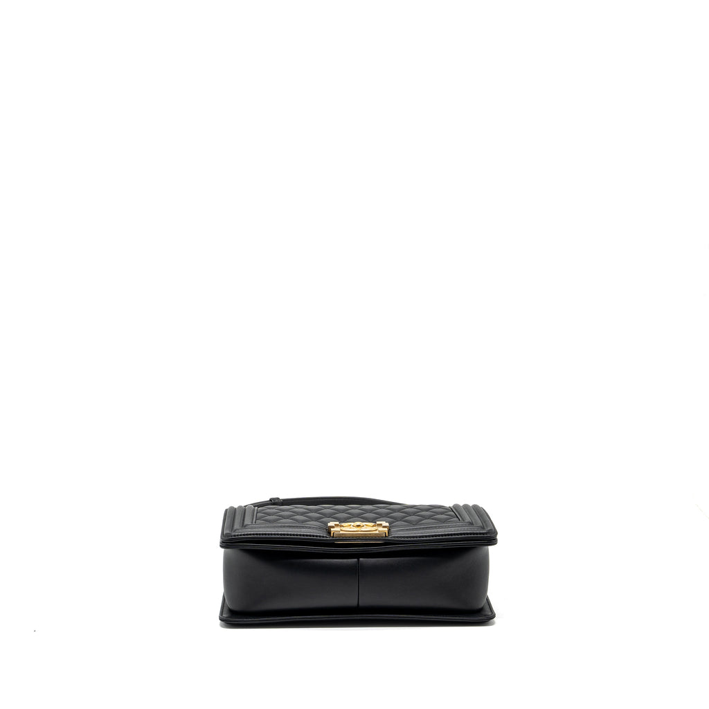 CHANEL MEDIUM BOY BAG SMOOTH CALFSKIN BLACK GHW