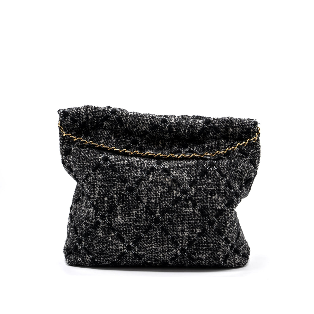 CHANEL MEDIUM 22 BAG TWEED BLACK / GREY GHW (MICROCHIP)