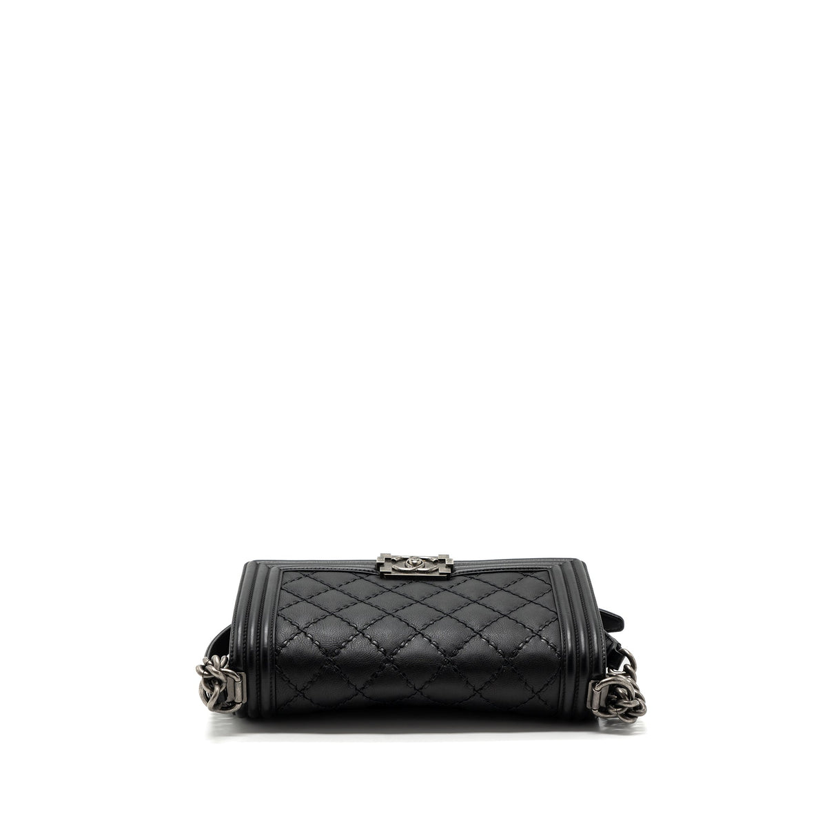 CHANEL MEDIUM BOY BAG CALFSKIN BLACK RUTHENIUM HARDWARE