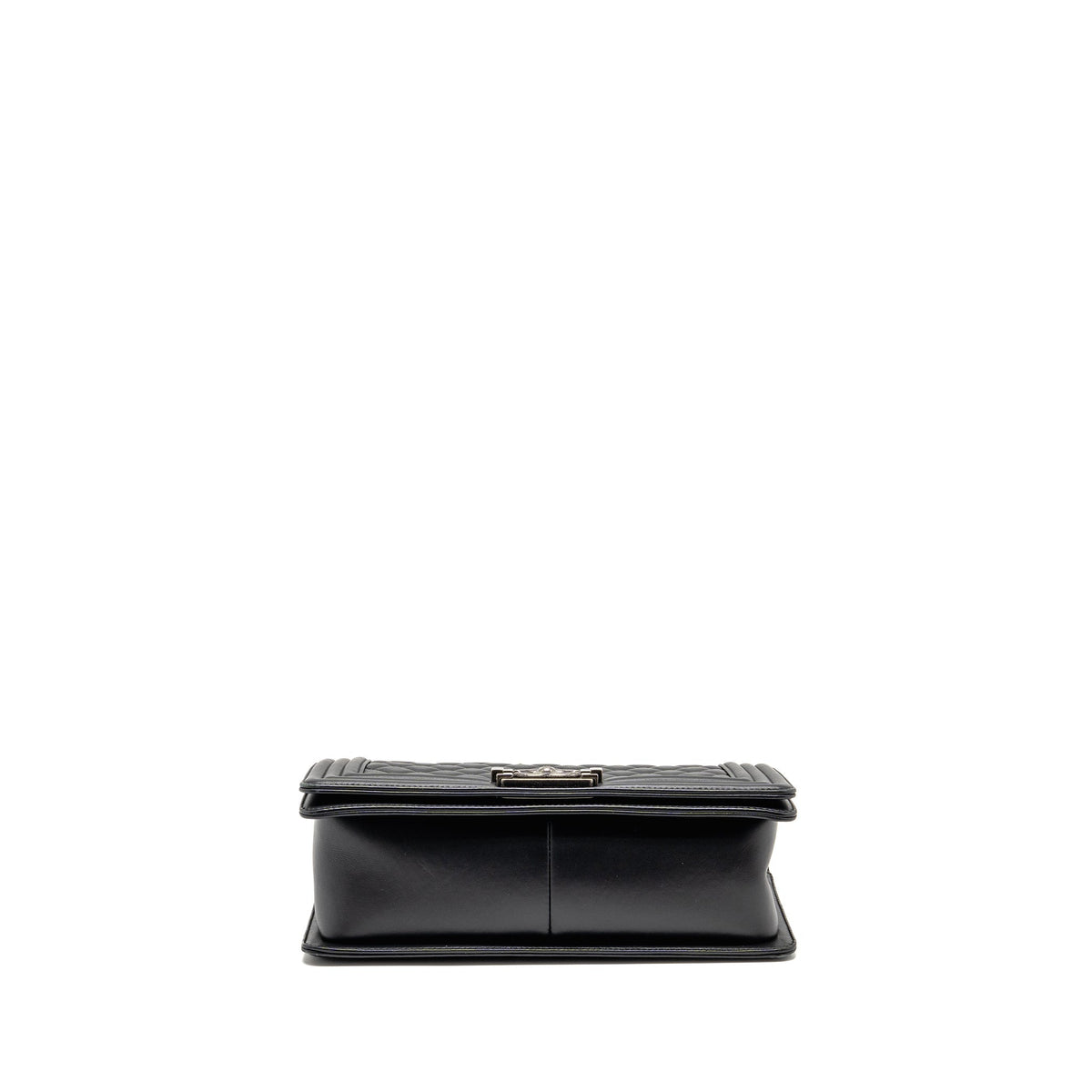 CHANEL MEDIUM BOY BAG CALFSKIN BLACK RUTHENIUM SHW