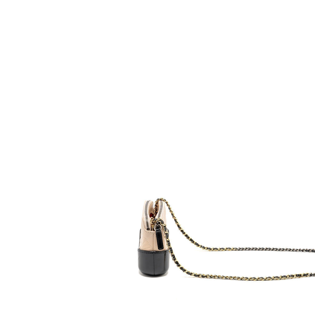 CHANEL GABRIELLE DOUBLE ZIP CLUTCH ON CHAIN AGED CALFSKIN BEIGE/BLACK MULTICOLOUR HARDWARE