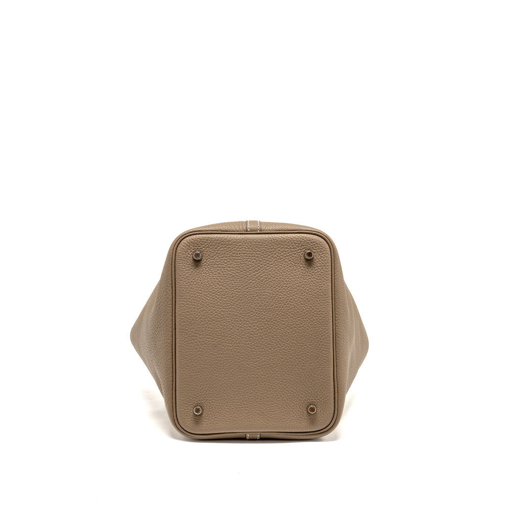 HERMES Picotin 22 Lock Bag Clemence Etoupe SHW
