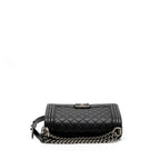 CHANEL MEDIUM BOY BAG GRAINED CALFSKIN BLACK RUTHENIUM HARDWARE