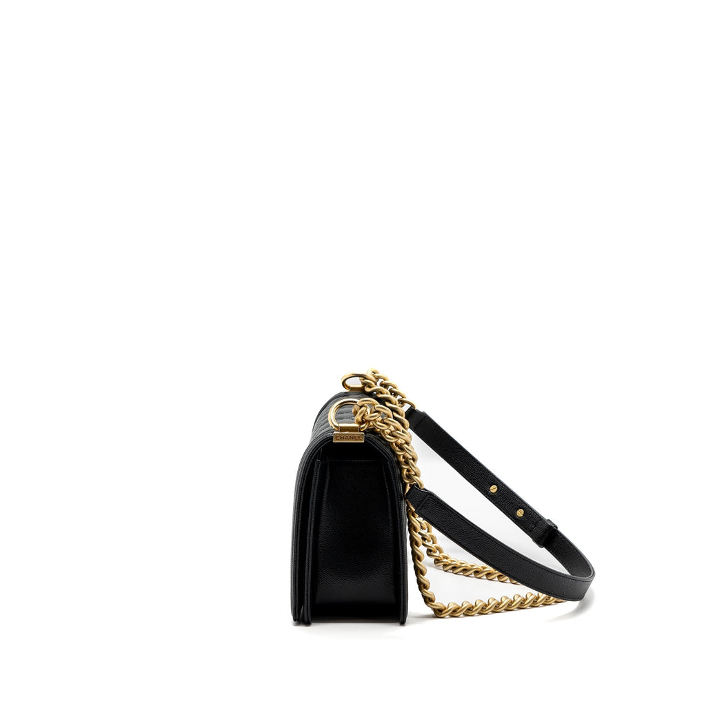 CHANEL MEDIUM BOY BAG CAVIAR BLACK BRUSHED GHW (MICROCHIP )