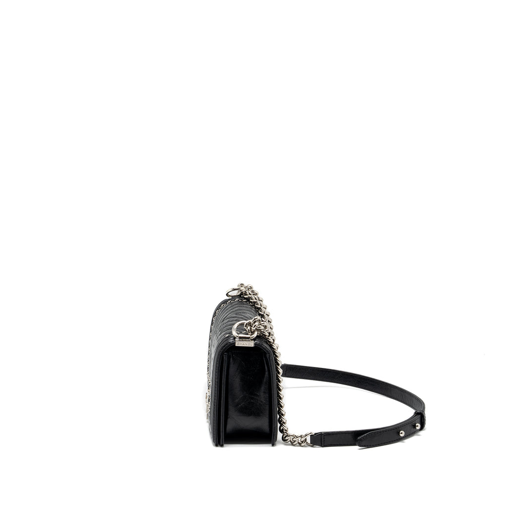 CHANEL MEDIUM CHEVRON BOY BAG LIMITED EDITION CALFSKIN BLACK SHW