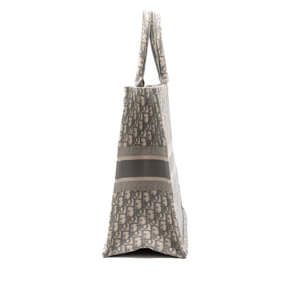 DIOR LARGE BOOK TOTE DIOR OBLIQUE EMBROIDERY ECRU/ GREY