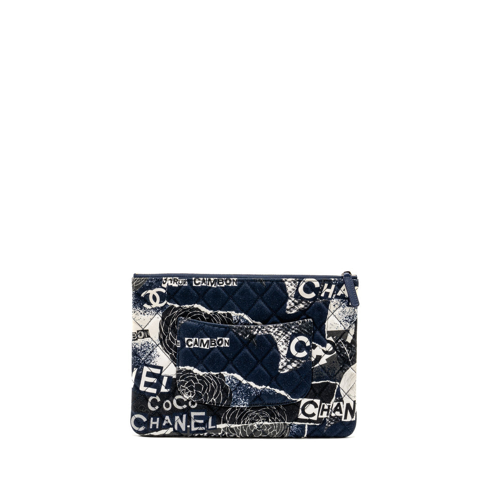 CHANEL COCO PRINTED MEDIUM 2.55 REISSUE O-CASE POUCH FABRIC BLACK/WHITE RUTHENIUM SHW