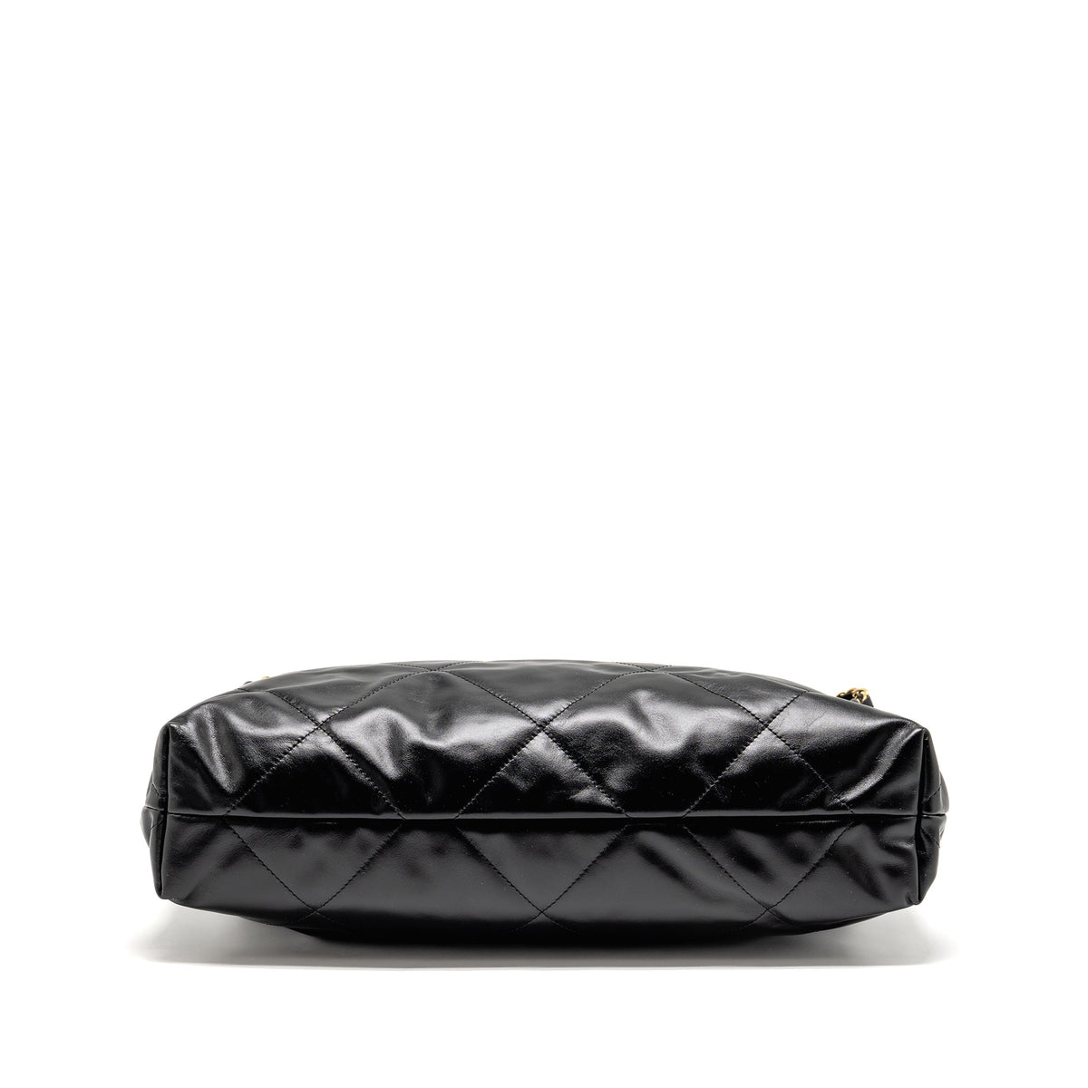 CHANEL MEDIUM 22 BAG GOLD LETTER SHINY CALFSKIN BLACK GHW (MICROCHIP)