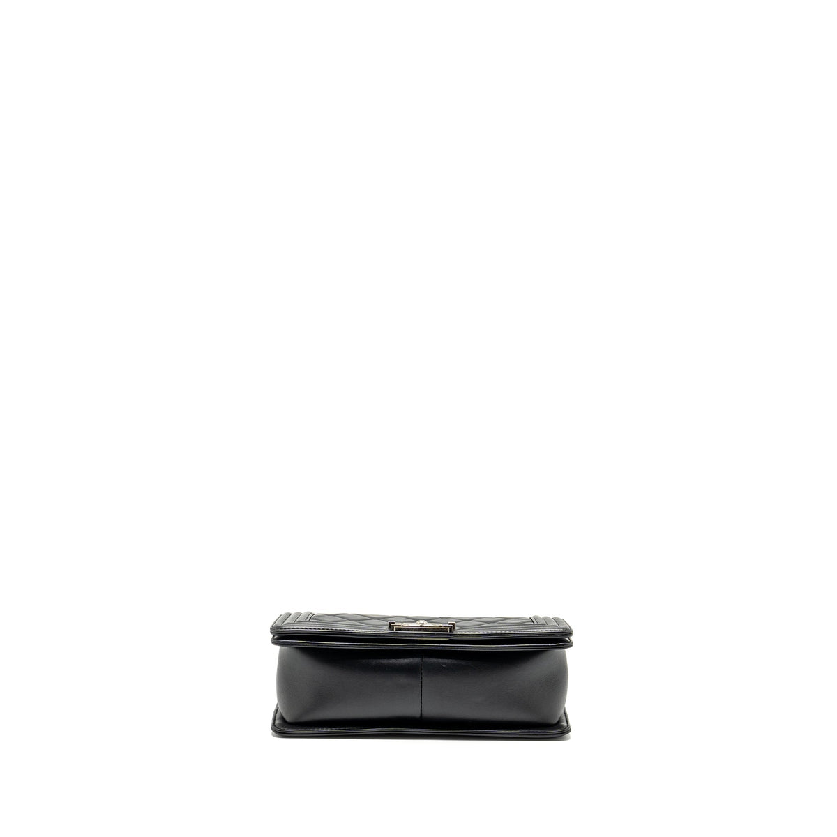 CHANEL MEDIUM BOY BAG CALFSKIN BLACK RUTHENIUM HARDWARE