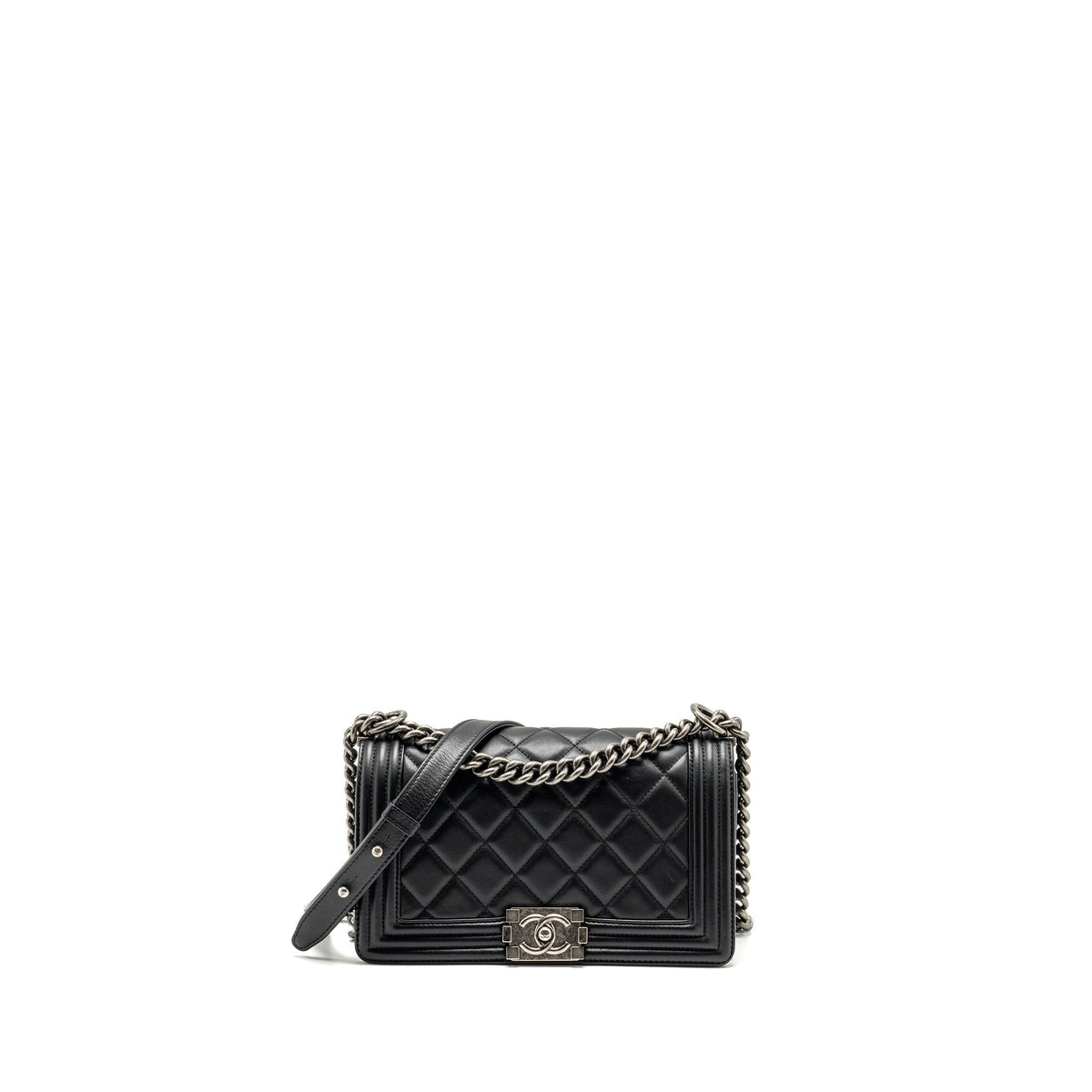 CHANEL MEDIUM BOY BAG CALFSKIN BLACK RUTHENIUM HARDWARE