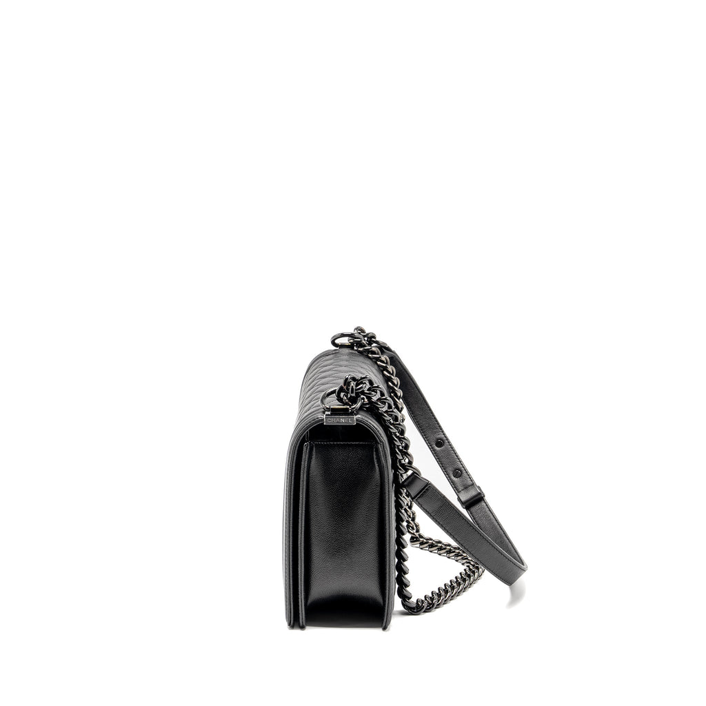 CHANEL NEW MEDIUM BOY BAG CAVIAR SO BLACK