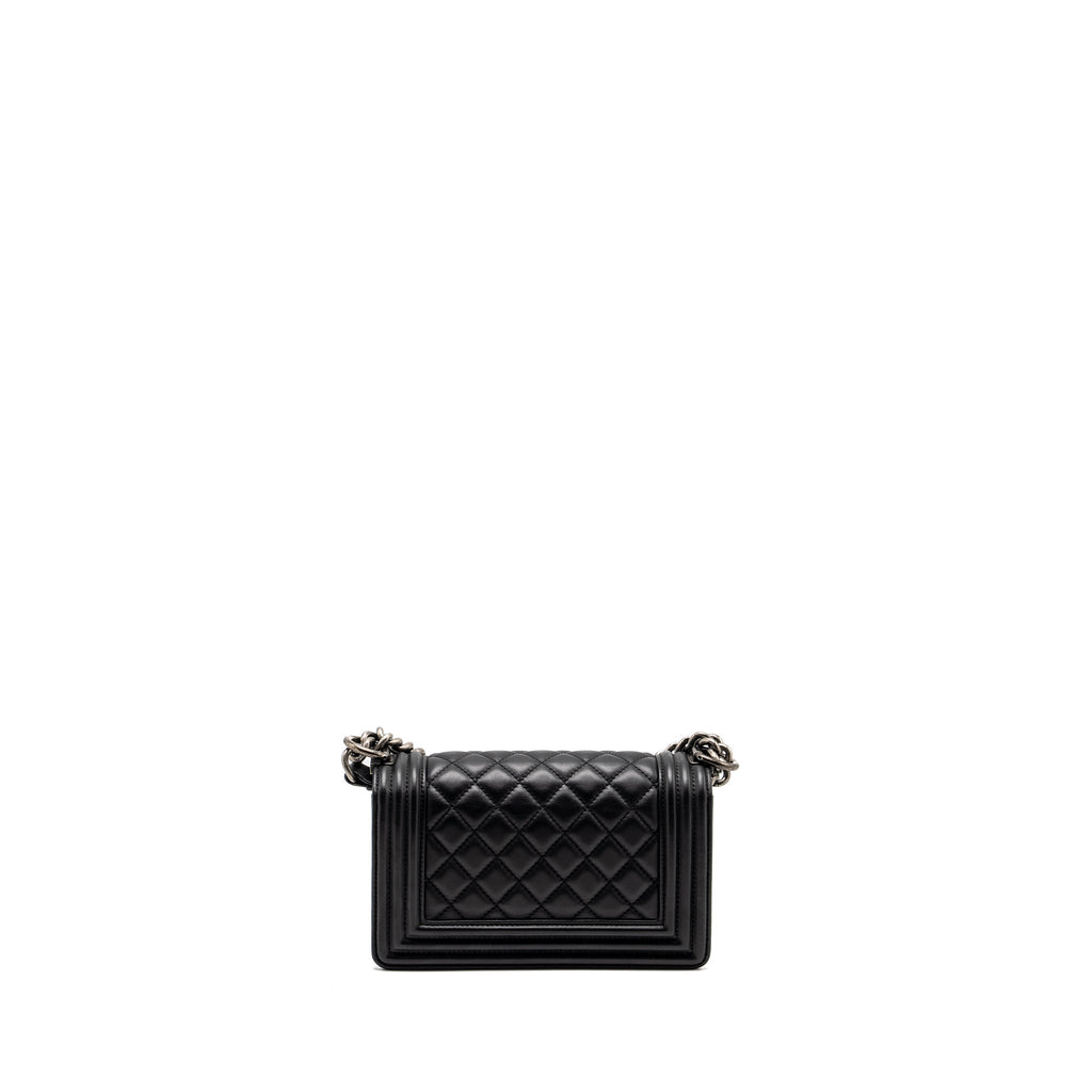 CHANEL SMALL BOY BAG CALFSKIN BLACK RUTHENIUM HARDWARE