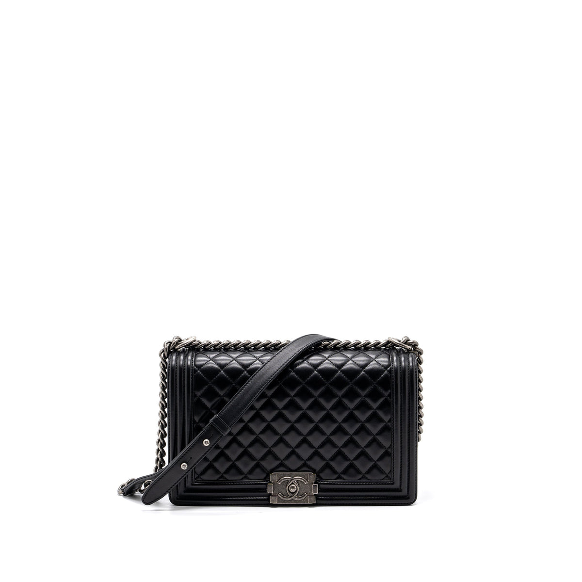CHANEL NEW MEDIUM BOY BAG LAMBSKIN BLACK RUTHENIUM HARDWARE