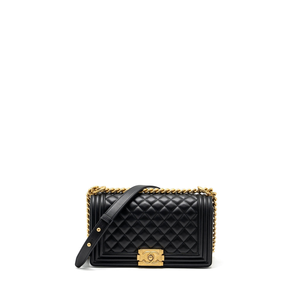 CHANEL MEDIUM BOY BAG SMOOTH CALFSKIN BLACK GHW (MICROCHIP)