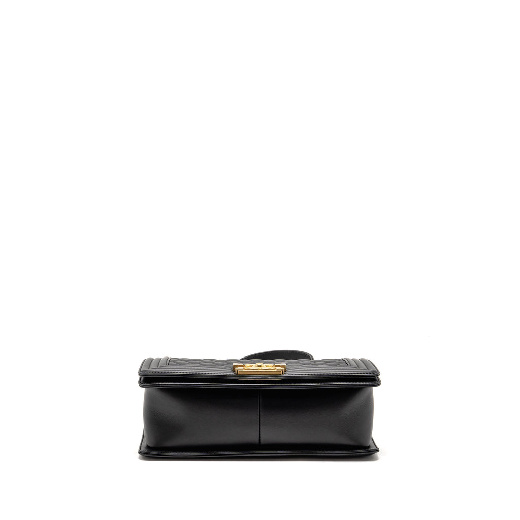 CHANEL MEDIUM BOY BAG CALFSKIN BLACK GHW (MICROCHIP)