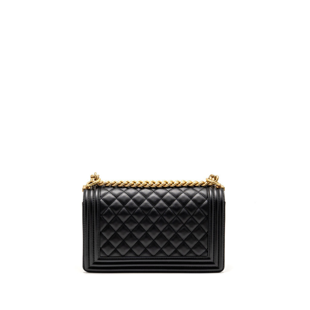 CHANEL MEDIUM BOY BAG CALFSKIN BLACK GHW (MICROCHIP)
